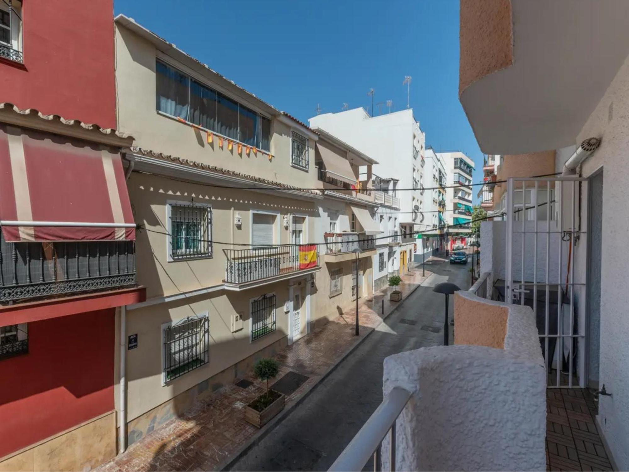 Spacious 3br Walk To & Old Town *